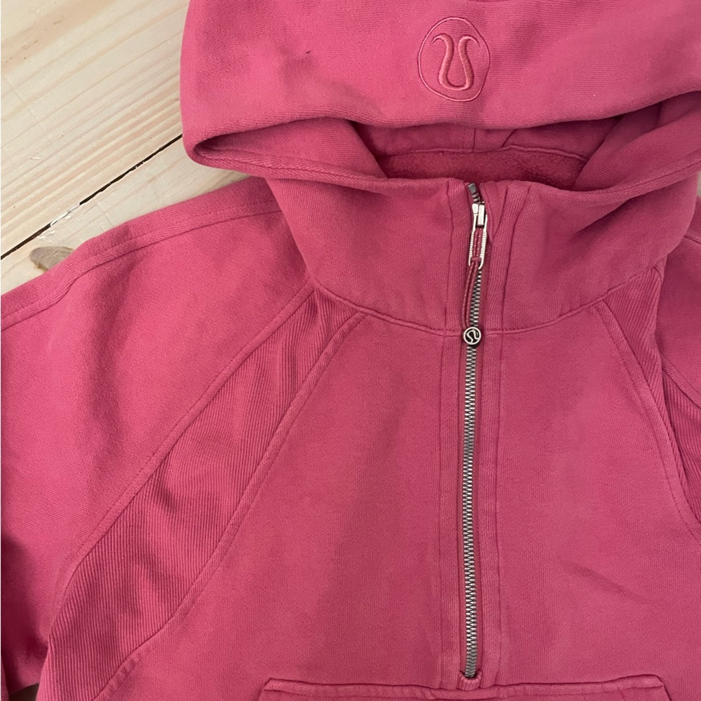 Lululemon Scuba Hoodie - Picture 5 of 7
